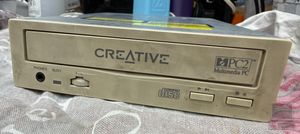 Creative CD220E